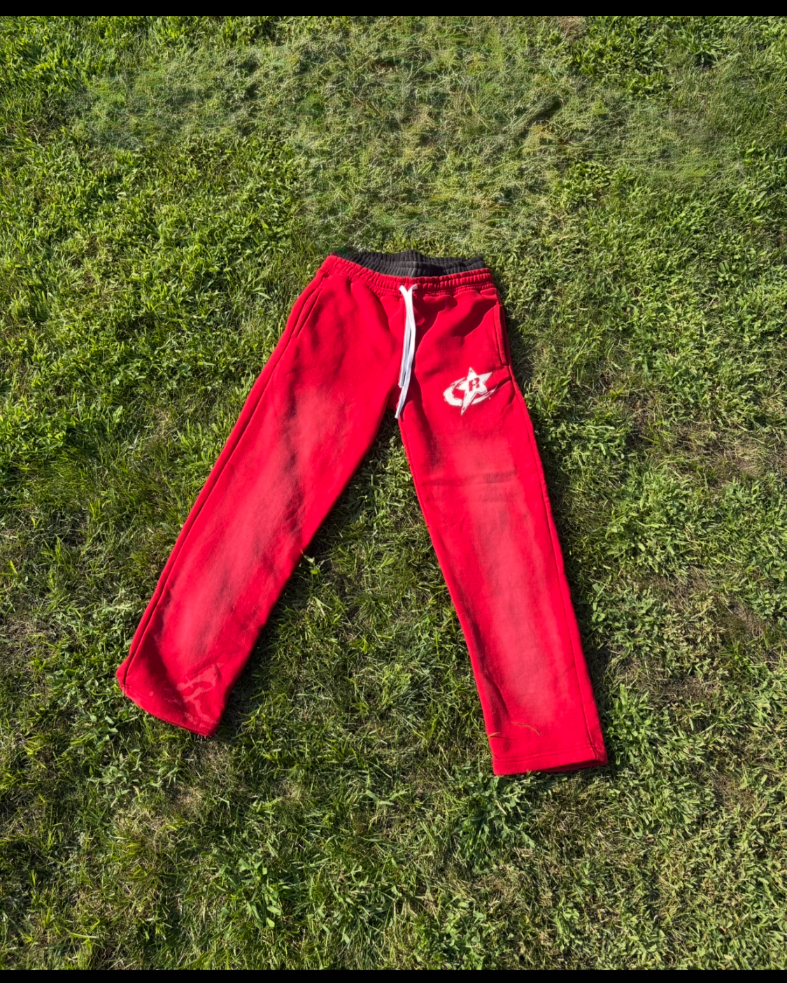 Official R3VENGE Anti-Broke Sweatpants – RED