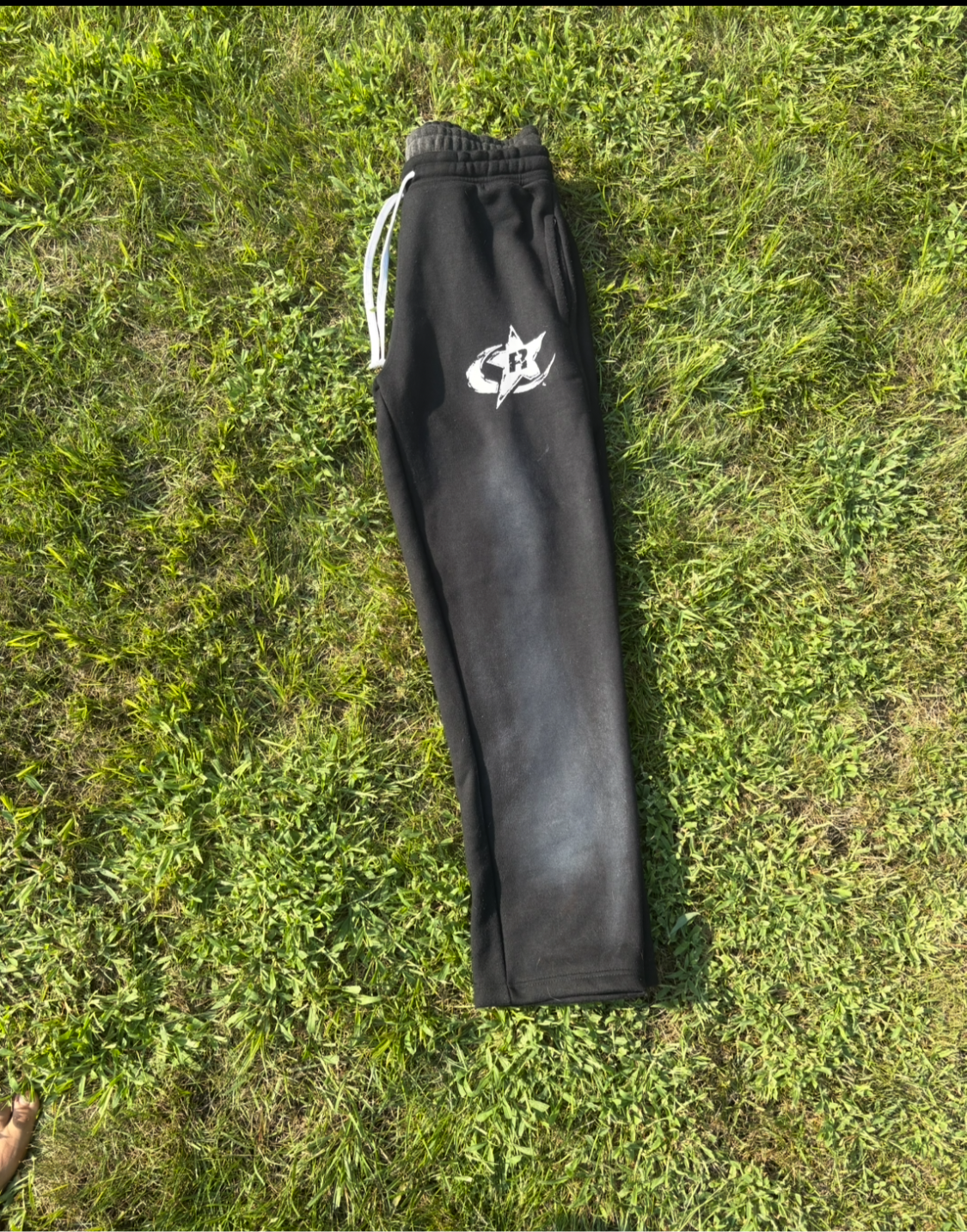 Official R3VENGE Anti-Broke Sweatpants – Black
